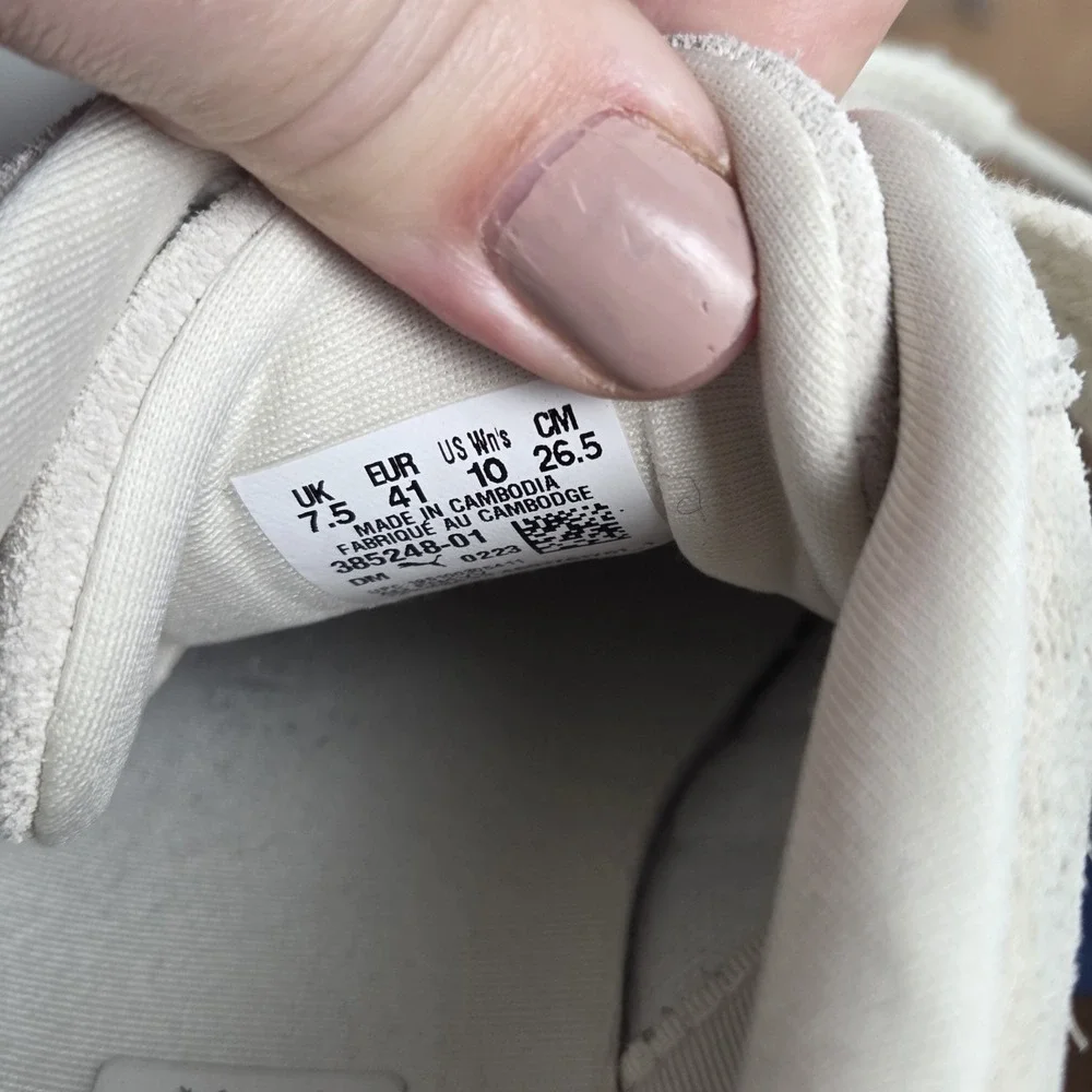 Puma Cream Gray Cali‎ Wedge Platform Womens Suede Running Shoes Size 10